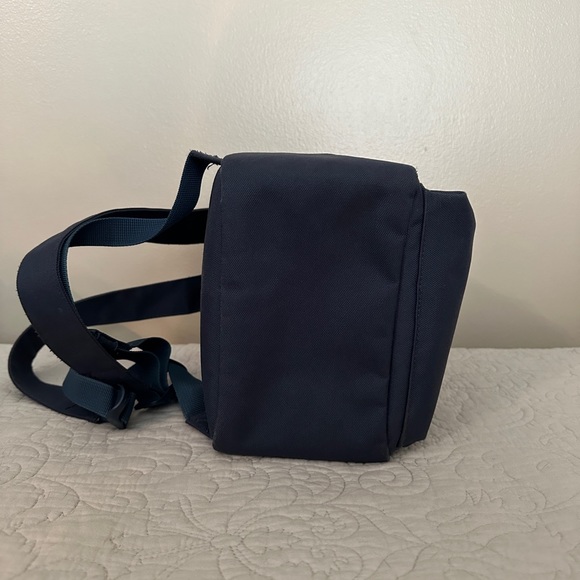 Herschel Supply Co Nova Mini - Picture 5 of 6